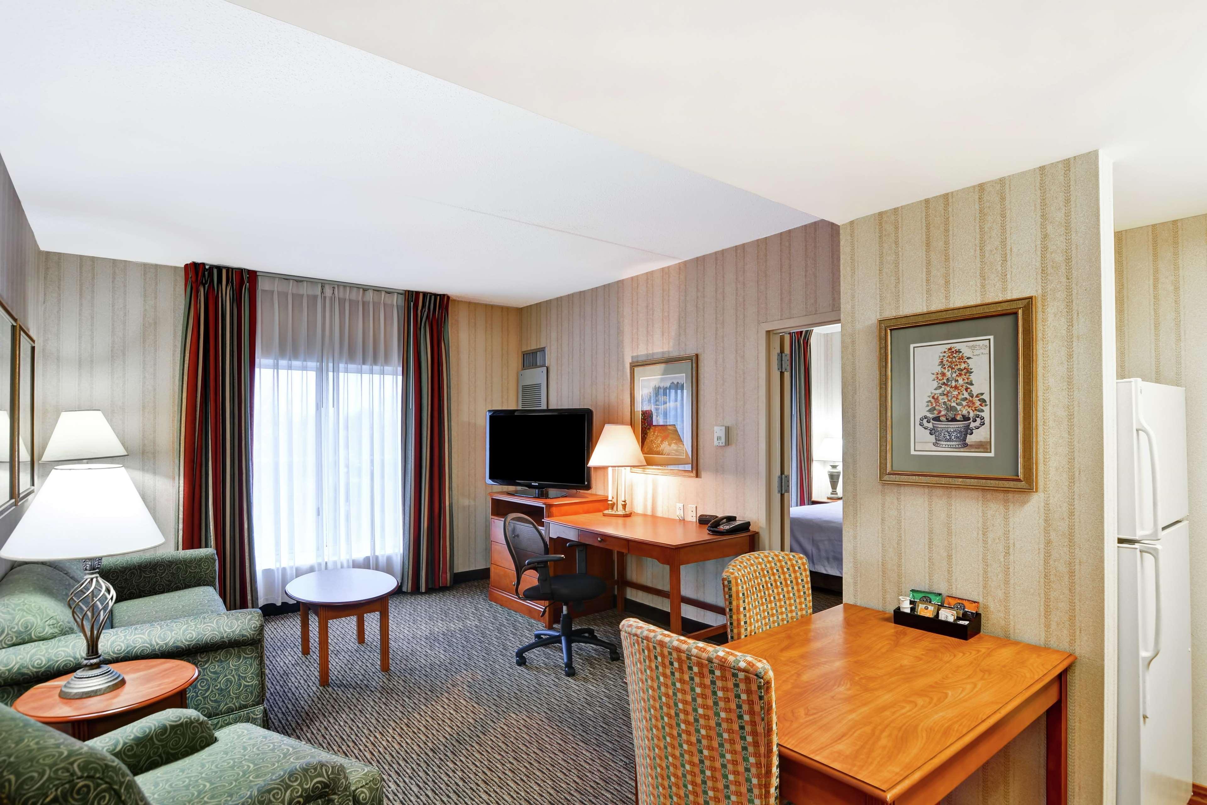 Homewood Suites Лансдейл Екстериор снимка