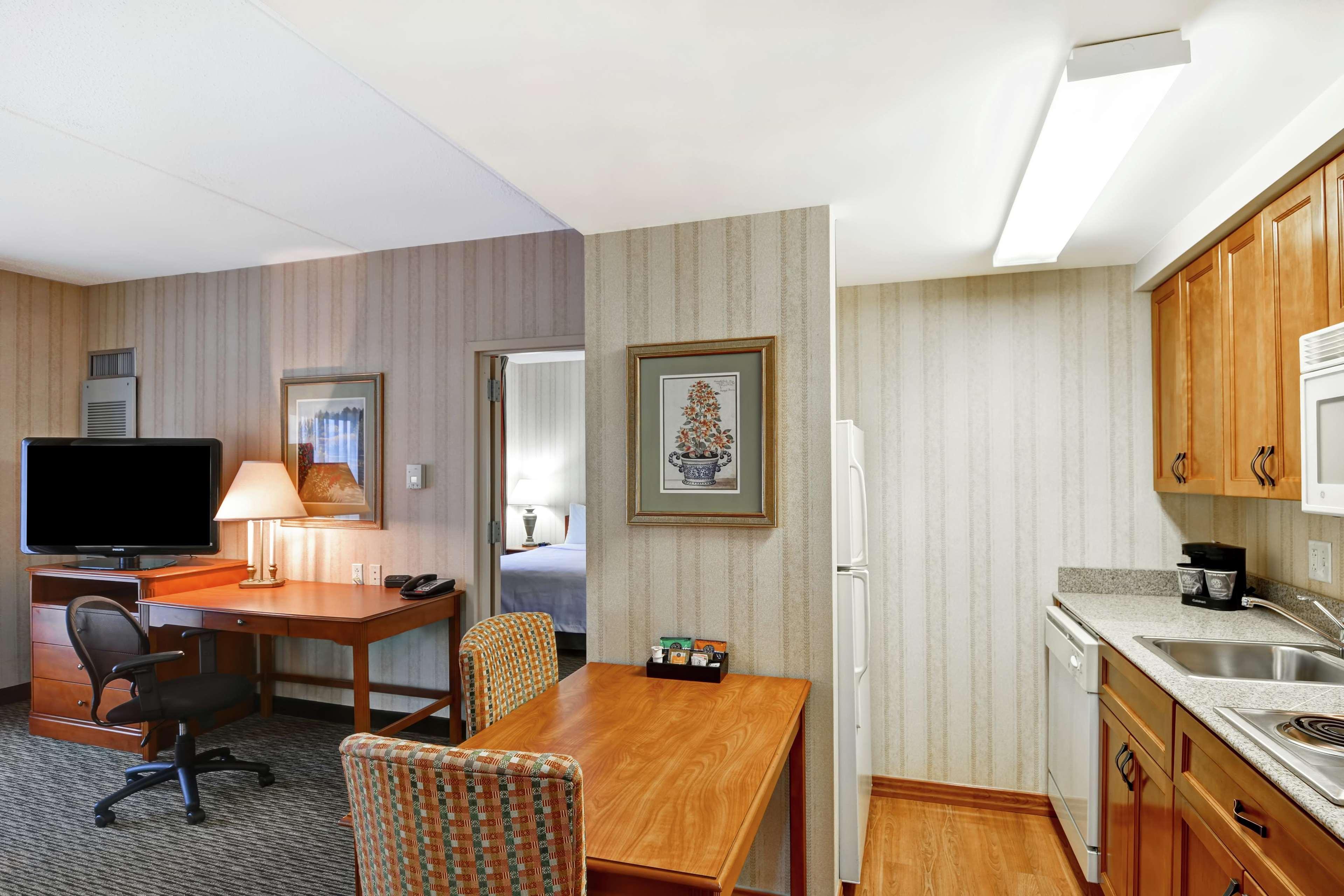 Homewood Suites Лансдейл Екстериор снимка