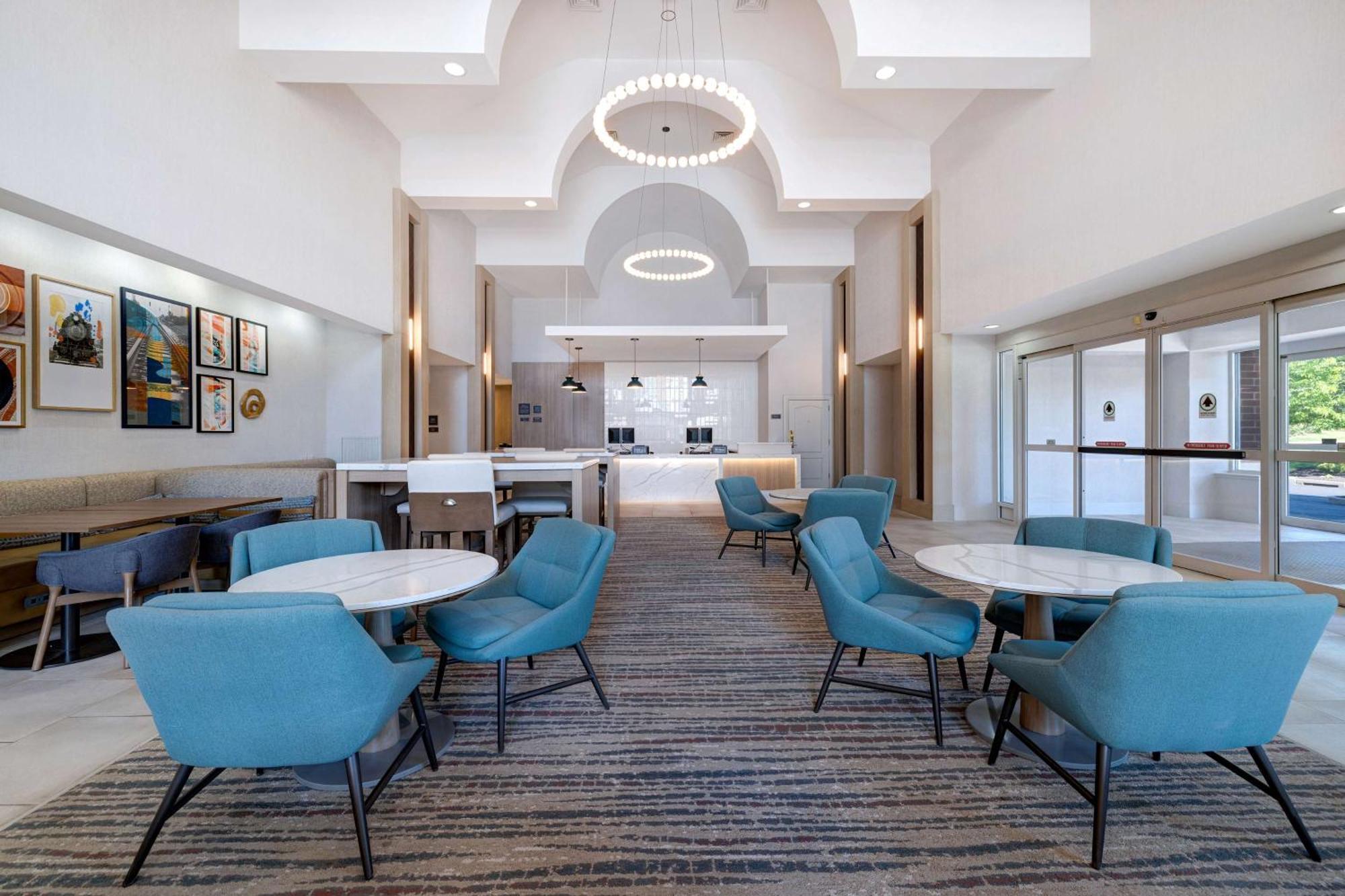 Homewood Suites Лансдейл Екстериор снимка