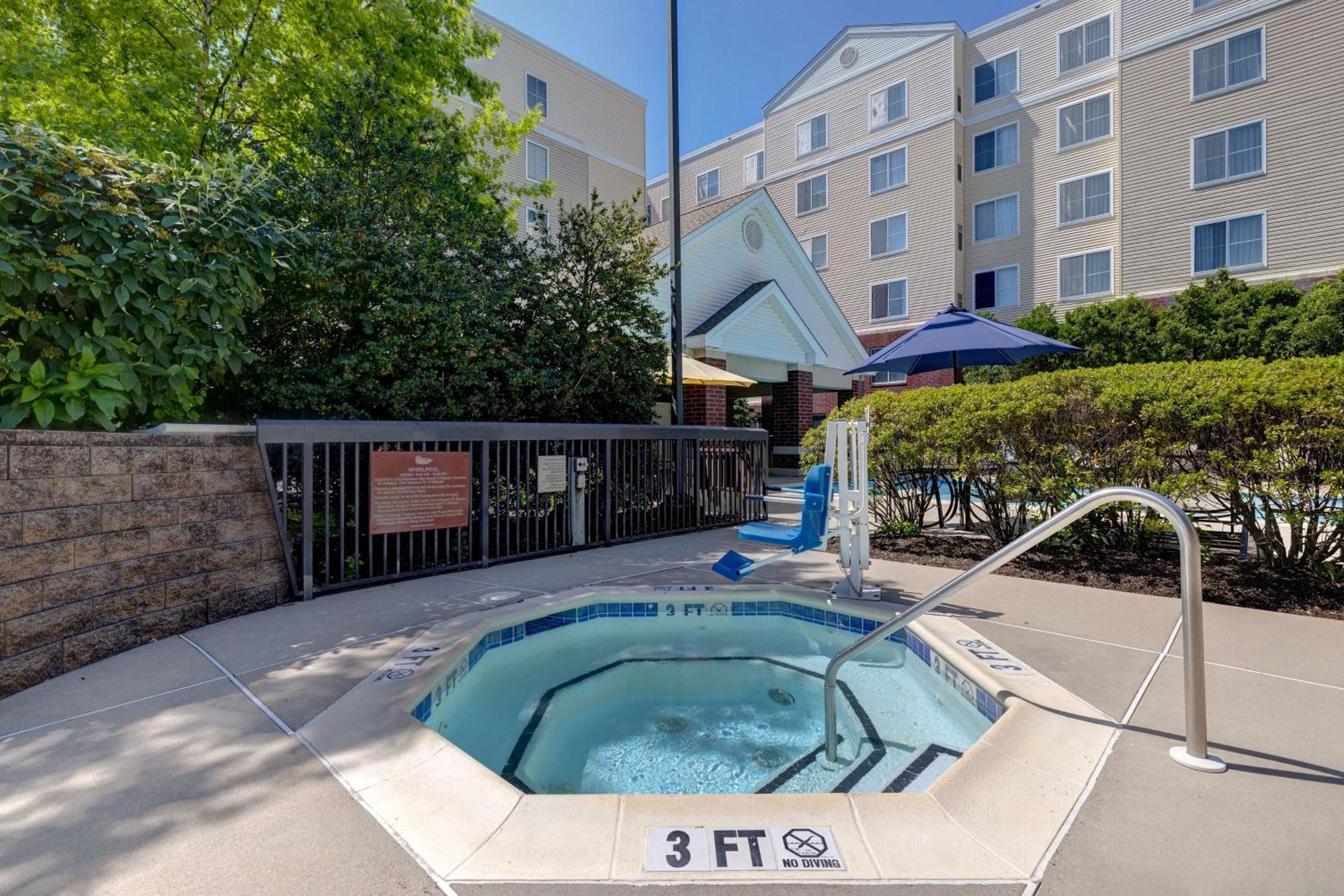 Homewood Suites Лансдейл Екстериор снимка
